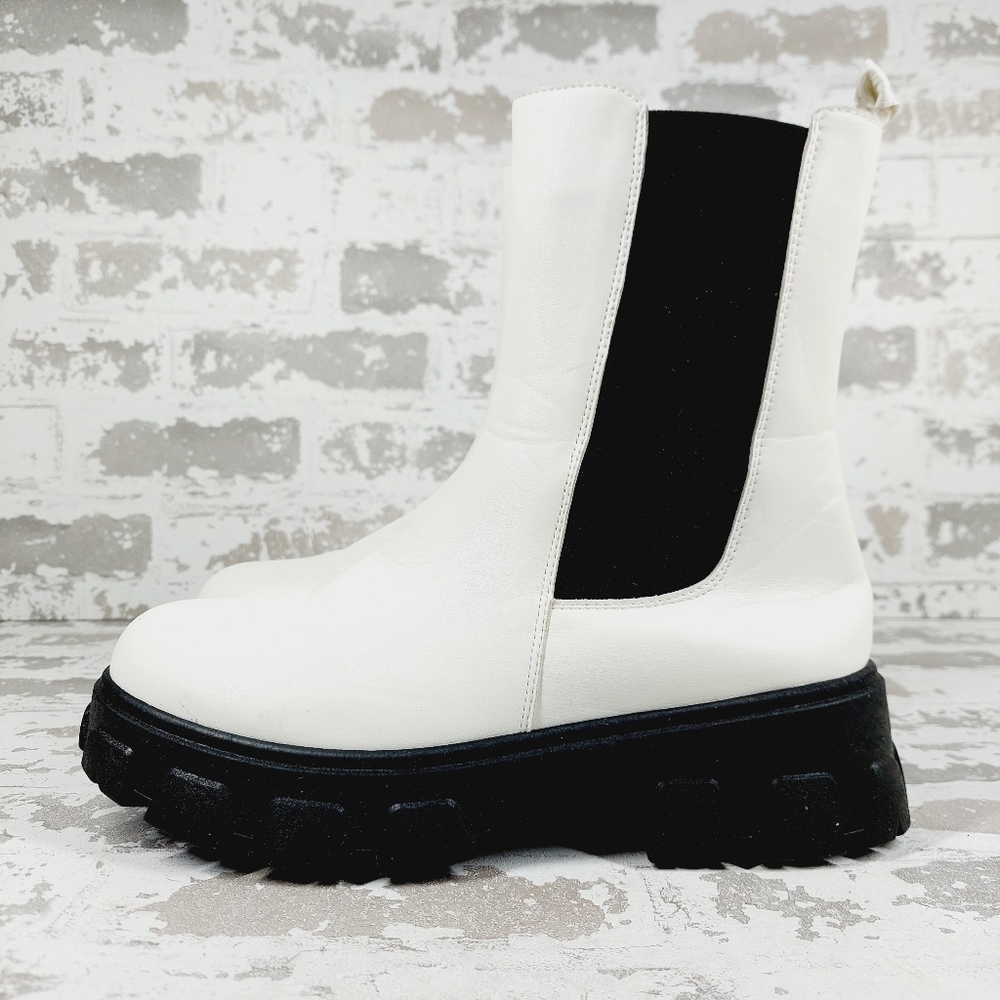 NEW Wild Diva Black White Leather Side Elastic Gore Chunky Ankle Boots X151